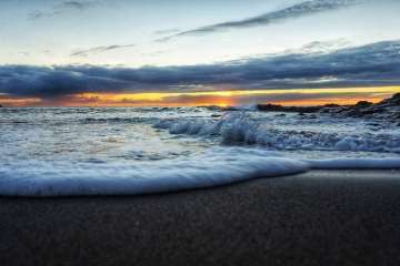 Muralla de olas en la costa de Telde (Foto Naida Pérez González)