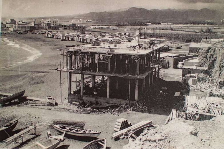 Obras de construcción del edificio conocido popularmente como La Tortuga (Foto Multimedia)