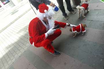 Papá Noel, en el Piscolabis Pizco a Pizco (Foto TA)