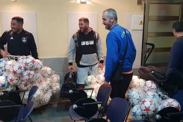 Telde entrega material deportivo a los clubes del 27Âº Torneo de Fútbol Base (Foto TA)