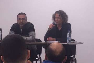 La eurodiputada Marina Albiol analiza en Telde el fenómeno de la inmigración (Foto TA)