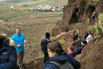 Visita guiada a Cuatro Puertas por el arqueólogo Abel Galindo (Foto TA)