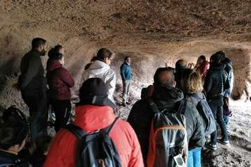 Visita guiada a Cuatro Puertas por el arqueólogo Abel Galindo (Foto TA)