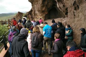 Visita guiada a Cuatro Puertas por el arqueólogo Abel Galindo (Foto TA)