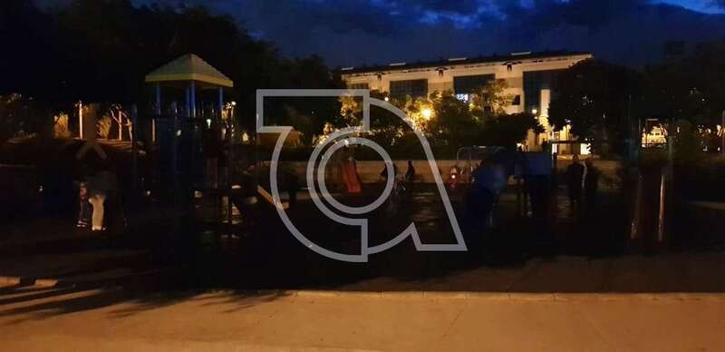 Zona infantil del parque urbano de San Juan, completamente a oscuras (Foto TA)