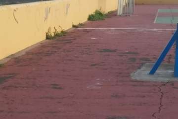 Estado descuidado de la cancha de Hoya del Pozo (Foto TA)