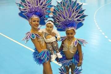 La comparsa Los Diamantes apoya al Rocasa (Foto TA)