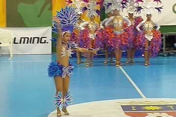 La comparsa Los Diamantes apoya al Rocasa (Foto TA)