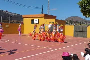 Los Diamantes divierte a los niños de Aldeas Infantiles (Foto TA)