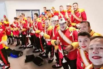 Los Nietos de SaryMánchez y Las Golisnionas dan la murga en los colegios de Telde (Foto TA)