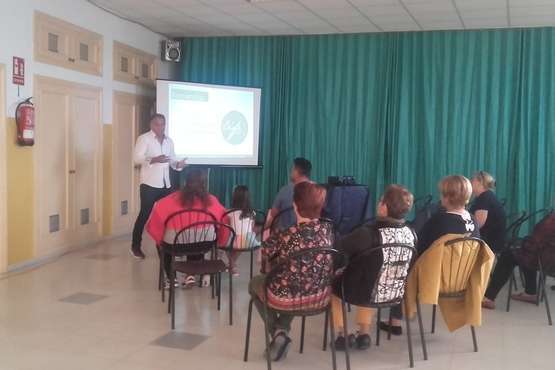 Interesante charla en Punto y Seguido sobre los beneficios de las hojas de olivo (Foto TA)