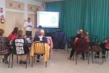 Interesante charla en Punto y Seguido sobre los beneficios de las hojas de olivo (Foto TA)