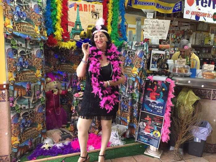 Rincón del establecimiento dedicado al Carnaval de Telde (Foto TA)