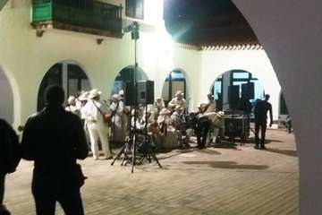 Baile de piñatas en la Casa de la Juventud (Foto TA)