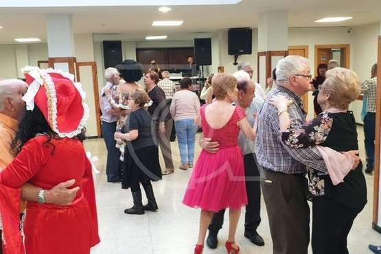 Baile de Carnaval en el Centro de Mayores de Telde (Foto TA)