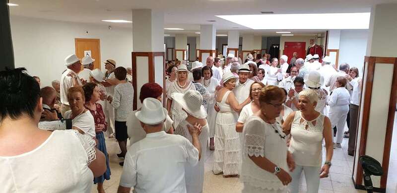 El baile estuvo muy concurrido (Ftoo TA)