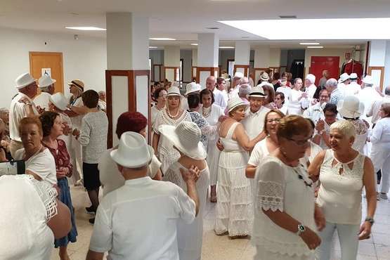 Baile de Indianos en el Centro de Mayores de Telde (Foto TA)