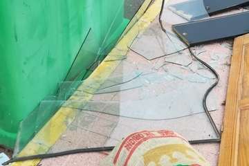  El incivismo se ceba con Cuatro Puertas (Foto TA)