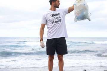 Limpieza en la playa de Bocabarranco-Telde (Foto TA)