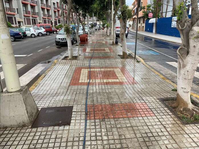 Trabajos de limpieza de la rambla de Salinetas (Foto TA)