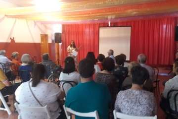 Charla sobre los testamentos en Lomo Magullo (Foto TA)