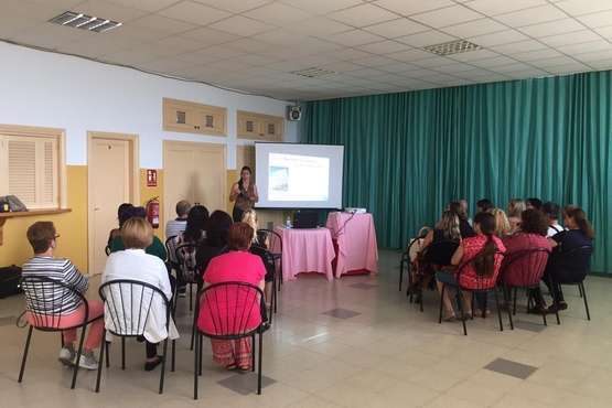 Taller de hábitos alimenticios en La Garita (Foto TA)