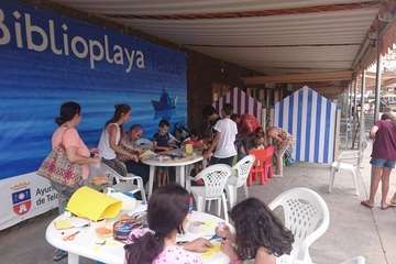 Actividades para niños en la Biblioplaya de Melenara (Foto TA)