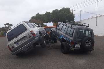 Exposición de vehículos 4x4 en Lomo Cementerio-Telde (Foto TA)