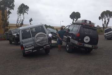 Exposición de vehículos 4x4 en Lomo Cementerio-Telde (Foto TA)