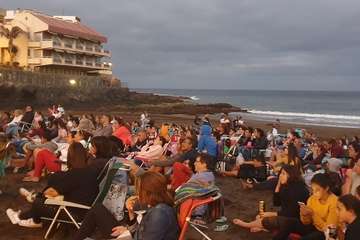 Proyección de la película 'Campeones' en Salinetas (Foto TA)