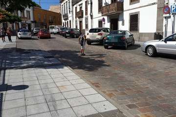  Caso omiso al aparcamiento en línea en San Juan (Foto TA)