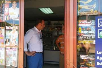 Vías y Obras asfalta en tiempo récord la calle más comercial de La Garita (Foto TA)