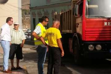 Obras de asfaltado de la calle de Santo Domingo en Los Llanos de Telde (Foto TA)