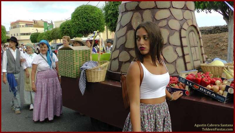 Una de las dos carretas que participaron en la romería-ofrenda (Foto TF)