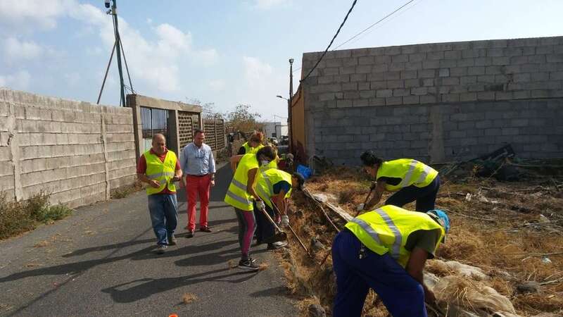 Imagen de los trabajos en el entorno del María Suárez de Fiol (Foto TA)