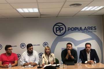 El PP de Telde en una reunión de NNGG de Canarias (Foto TA)