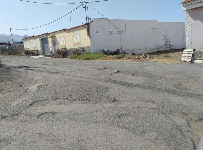 Imagen de la calle principal de Lomo Catela (Foto TA)