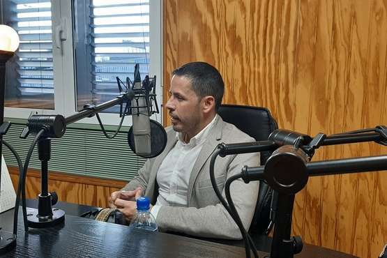 Héctor Suárez, alcalde de Telde, en los estudios de Radio Faycán (Foto TA)
