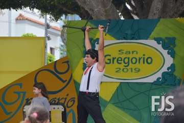 Los Llanos se divierte con las travesuras del payaso Zapito (Foto Francisco Javier Santana)