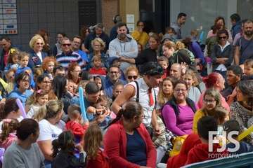 Los Llanos se divierte con las travesuras del payaso Zapito (Foto Francisco Javier Santana)