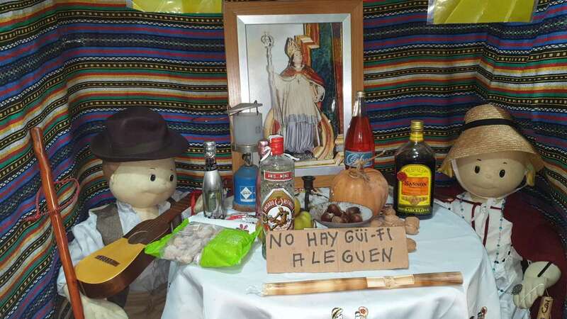 Rincón de las efemérides en la popular Churrería Melián (Foto TA)