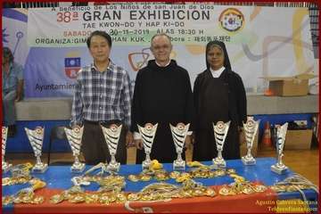 El Polideportivo Insular Rita Hernández acogió este sábado una exhibición de Tae Kwon-Do y Hap Ki-Do  (Foto TF)