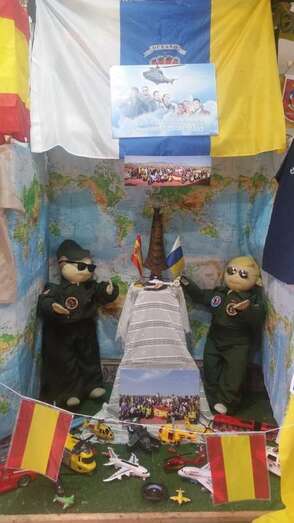 Rincón de las efemérides en la popular Churrería Melián (Foto TA)