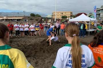 Encuentro de Escuelas de Lucha Canarias de Gran Canaria en Melenara-Telde  (Foto TA)