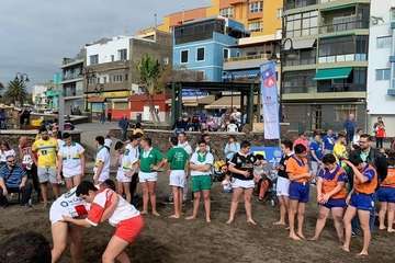 Encuentro de Escuelas de Lucha Canarias de Gran Canaria en Melenara-Telde  (Foto TA)