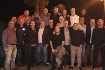 Cena navideña de las viejas glorias del baloncesto de Telde (Foto TA)