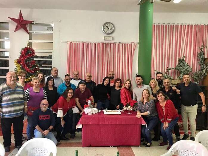 Grupo de asistentes al almuerzo navideño del personal de Cultura (Foto TA)