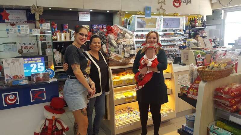 La ganadora en las instalaciones de Estación de Servicios Cepsa San Juan-El Cubillo (Foto TA)