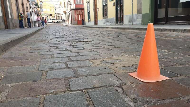 Nuevas obras de reparación del adoquinado de San Juan (Foto TA)