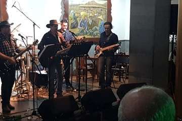  El rock 'entona' El Casino de Telde (Foto TA)